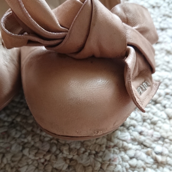 Prada Leather Logo sweet Bow Scrunch Ballet‎ Flat - in light pink - Picture 14 of 14